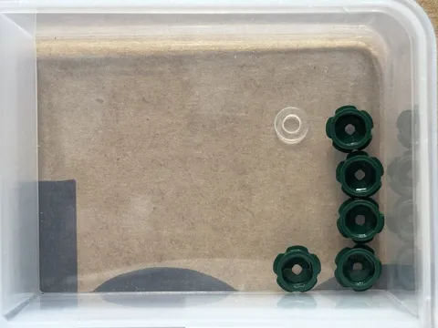 LEGO Parts - Dark Green Plate, Round 1 x 1 Flower Edge - No 24866 - QTY 5