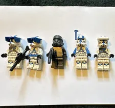 LEGO Star Wars Clone Trooper Minifigure Lot of 5 w/ Weapons sw0123 2010