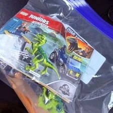 LEGO 10757 Juniors Raptor Rescue Truck Jurassic World Complete