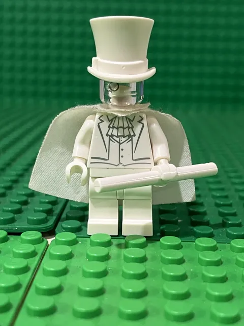 LEGO Gentleman Ghost Mini Figure 70921 the LEGO Batman Movie Collectible