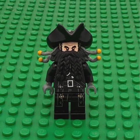LEGO Pirates of the Caribbean Blackbeard Minifigure 4195 Queen Annes Revenge