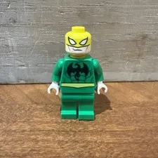 LEGO Iron Fist Minifigure - 6873 Spider-Man's Doc Ock Ambush Yellow dot