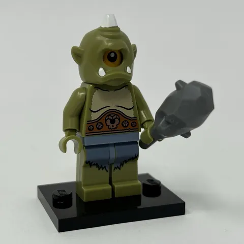 Lego Cyclops Minifigure Collectible Series 9 CMF Complete w/ Club