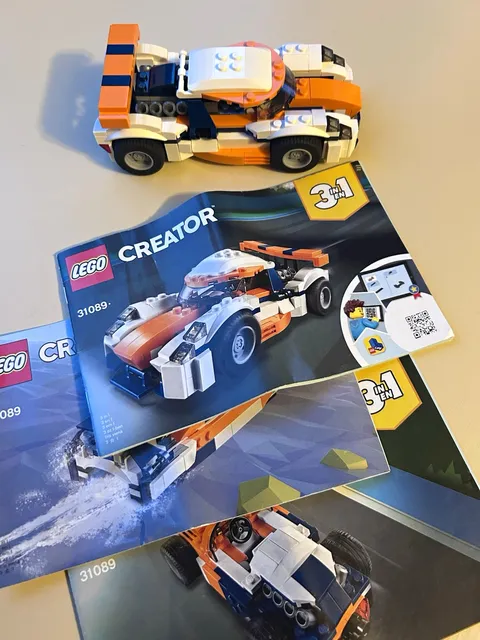 LEGO Creator 3-in-1 31089 Sunset Track Racer 221 pcs Complete w/Instructions