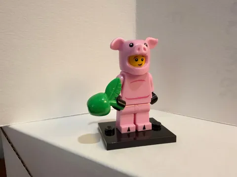 Piggy Guy 71007 Minifigure Series 12 - Complete - Condition is Good