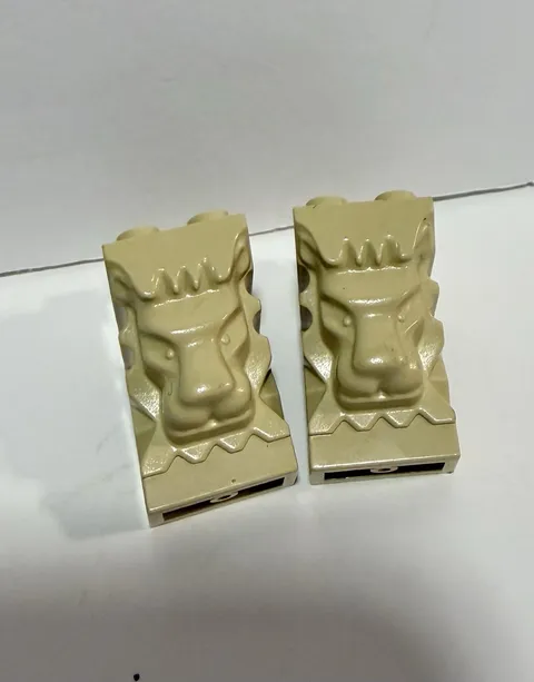 LEGO Parts 2x 30274 Modified 2 x 3 x 3 with Cutout and Lion Head Tan
