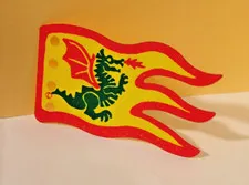 Lego x376px1 Green Dragon Pattern - Cloth Flag 8x5 Wave with Red Border  - Parts