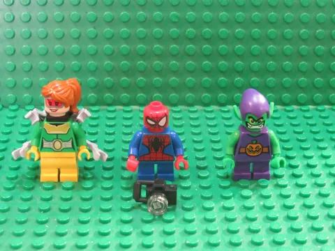 Lot LEGO Marvel Super Heroes minifigs Spider-man Green Goblin Doc Ock GG66