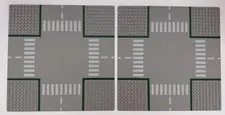 Set of 2 Lego Baseplates, Green Lined Intersection Streets 32 x 32 9-Stud