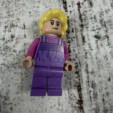 LEGO Harry Potter Luna Lovegood Minifigure - Luna Lovegood's House (#76467)