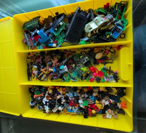 Huge! LEGO Minifigures Lot Rare Retired Figures  Parts Weapons Accs & More! 
