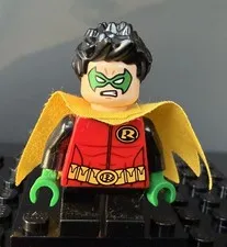 LEGO DC Super Heroes Robin Minifigure sh289 From 76056