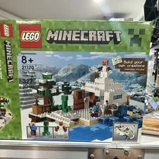 LEGO Minecraft 21120 The Snow Hideout 327pcs Steve Creeper Snow Golem Box