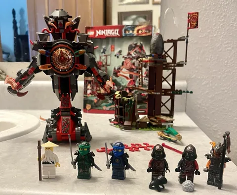 LEGO NINJAGO Dawn of Iron Doom 70626 Complete Set 715pcs w/ Manual Minifigs