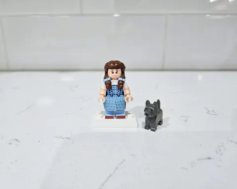 LEGO Dorothy & Toto The Wizard of Oz LEGO Movie 2 Series Minifigure 71023 CMF