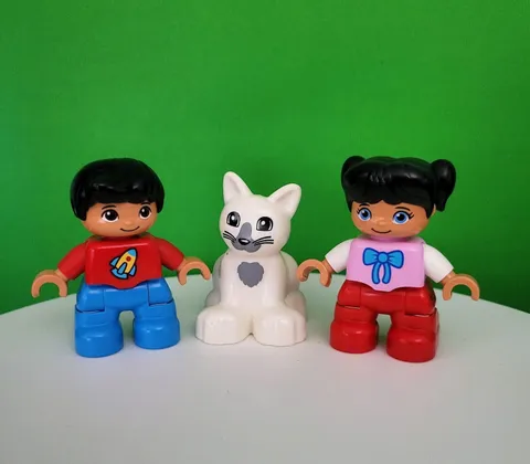 Lego Duplo Boy Girl Cat Figure Lot of 3