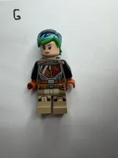 LEGO - Sabine Wren - Bright Green and Dark Blue Hair STAR WARS REBELS MINIFIGURE