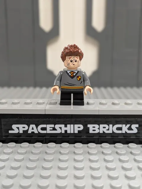 LEGO Harry Potter Genuine Minifigure Seamus Finnigan hp268 set 76383 RETIRED