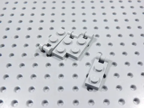 LEGO Lot of 4 Light Bluish Gray 1x2 Modified Plates w/ Handle on End BB