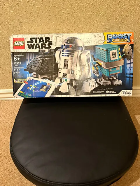 LEGO Star Wars BOOST Droid Commander 75253 1177pc App-Controlled R2-D2
