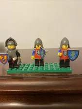 Vintage 80's LEGO Minifig Castle Dragon Lion Knights Lot 3 Accessories Shields