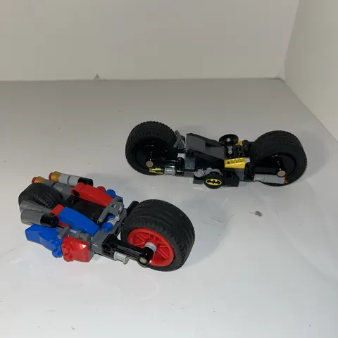 LEGO DC Comics 76053 Gotham City Cycle Chase( Incomplete) (NoFIGURES)