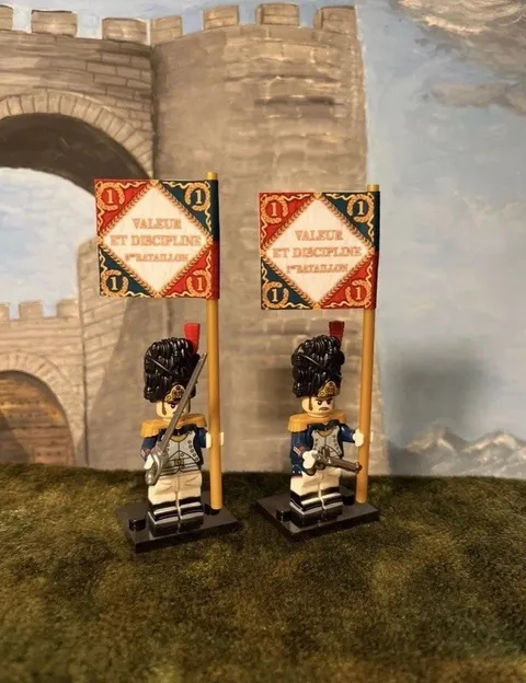 2x Minis French Napoleonic Old Guard 1st Grenadiers Inf +2 Flags Lego Flagpoles