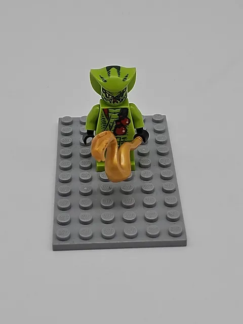 Lego Ninjago Lasha Green Snake Tribe Minifigure 9562 9447 With Snake C16