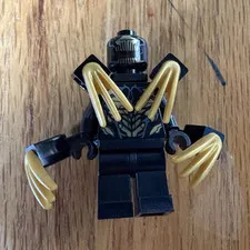 LEGO Marvel Outrider Minifigure lot of 2
