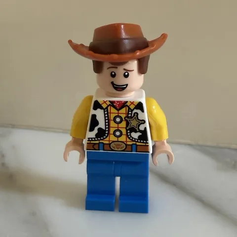 LEGO Toy Story Woody Minifigure dis194