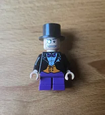 Lego Batman I DC 2006 The Penguin Dark Purple Minifigure bat010 7783 7785