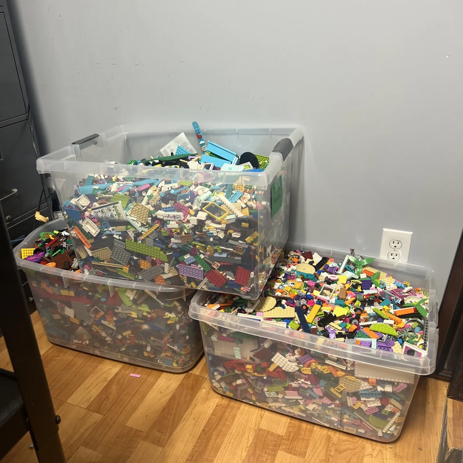 Bulk LEGO LOT 5 pound box of Bricks, parts, Pieces, Tires accessories five pound