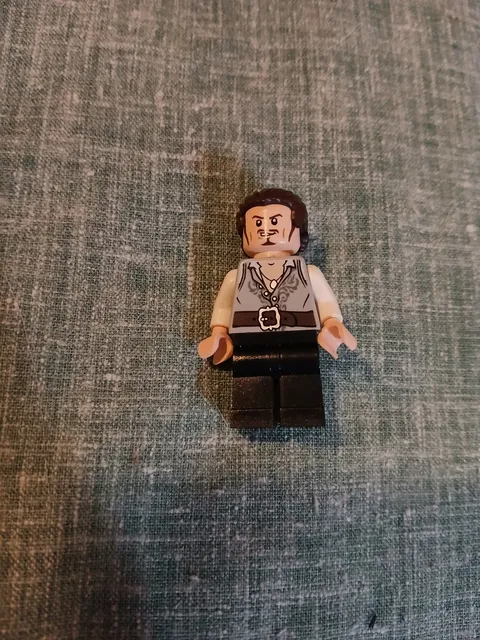 LEGO Pirates Caribbean Will Turner Minifigure POC026 Black Pearl 2011