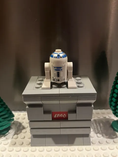 Vintage LEGO Star Wars R2-D2 Minifigure - SW0028 Nice Clean!