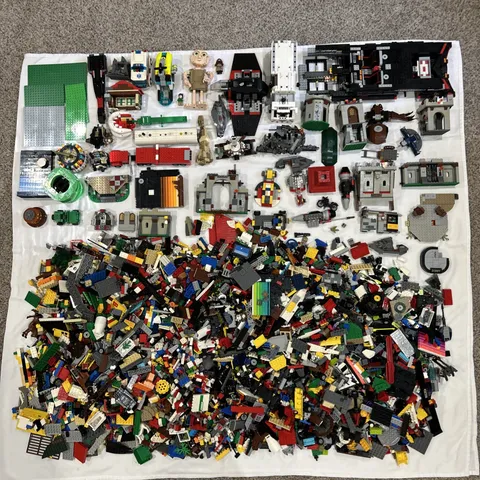 LEGO Mixed Pieces Bricks Bulk Lot of 35 LBS Pounds: Harry Potter, Batman, Castle