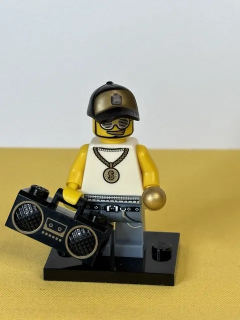 Lego Collectible Minifigure Series 3 CMF Set # 8803 Rapper HipHop Artist Boombox