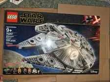 LEGO Star Wars: Millennium Falcon (75257) ~80% complete all mini figs for parts
