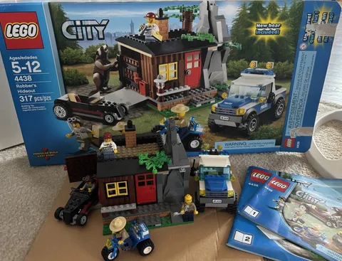 Lego City Set 4438 Robber's Hideout-Incomplete- Manual Included