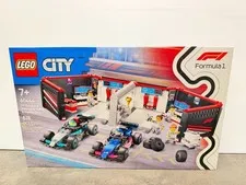 NEW SEALED Lego City F1 Garage & Mercedes-AMG & Alpine Cars 60444
