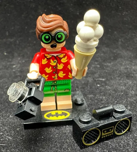 LEGO Batman Movie Series 2 Vacation Beach Robin Minifigure 71020 FREE SHIPPING!