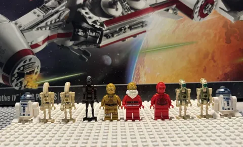 LEGO Star Wars Droids Minifigure Lot of 10 - C-3PO, R2D2, and Battle Droids