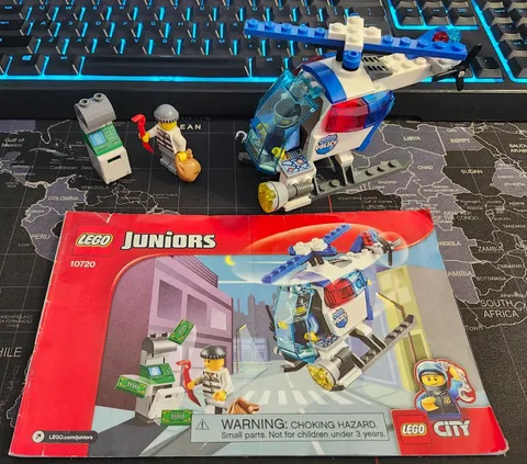 🚁🚓LEGO JUNIORS: Police Helicopter Chase (10720) – 2016 – Complete + Manual