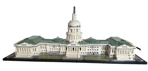 LEGO ARCHITECTURE United States Capitol Building 21030 COMPLETE W/ MANUAL & BOX