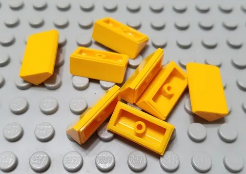 LEGO Lot of 8 Bright Light Orange 1x2x2/3 Mini Slope Pieces
