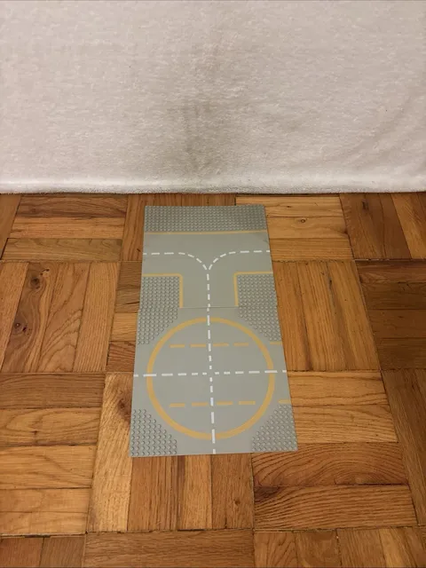 Vintage Lego Base Plates - Space Landing Pad and 'Tee' Roadway FREE SHIP