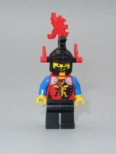 LEGO Castle Dragon Knight red plume minifigure 1906 Majisto's Tower