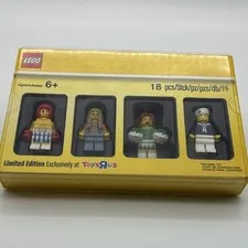 LEGO 5004941 Classic Minifigure Collection Toys R Us Limited Edition 18pcs