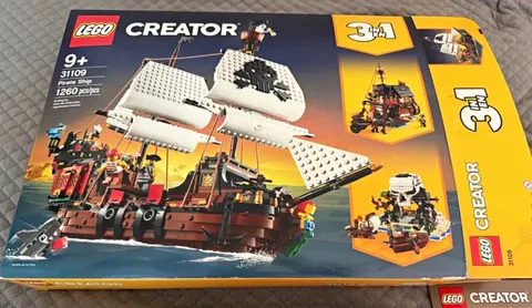 LEGO Creator 3in1 Pirate Ship Set 31109 1260 pcs w/ Box & Instructions