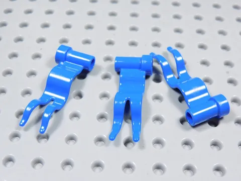LEGO Lot of 3 Blue 4x1 Wavy Flags Accessory Minifig BV
