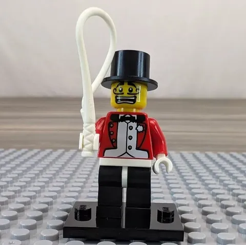 LEGO Circus Ringmaster Minifigure 8684 Series 2 col02 Greatest Showman